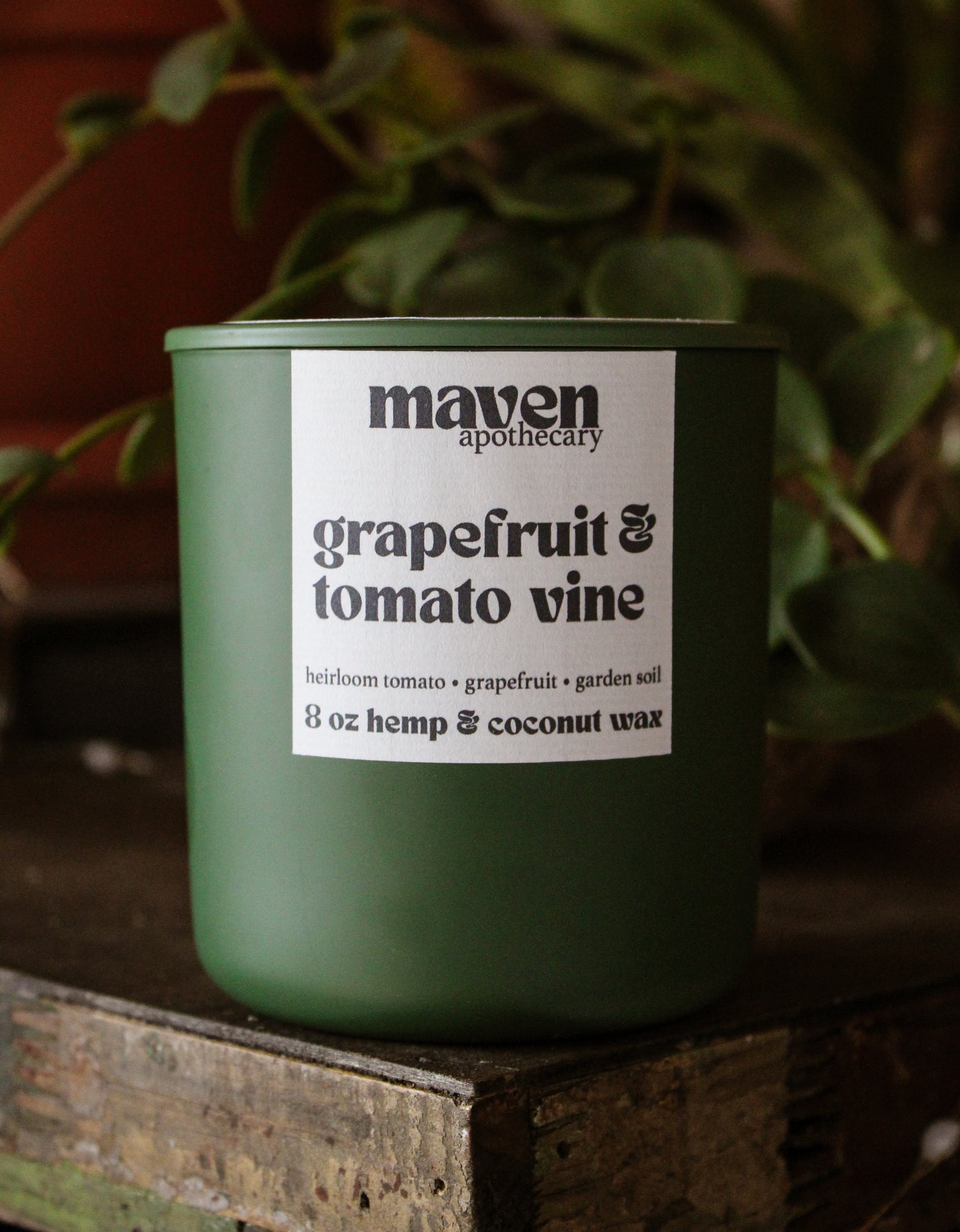 Grapefruit & Tomato Vine Hemp & Coconut Wax Candle 8oz